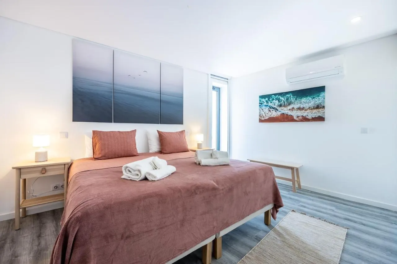 Frontline Seaview Apartment Budens