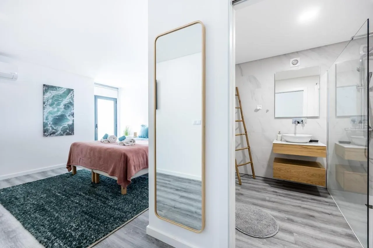 Frontline Seaview Apartment Budens
