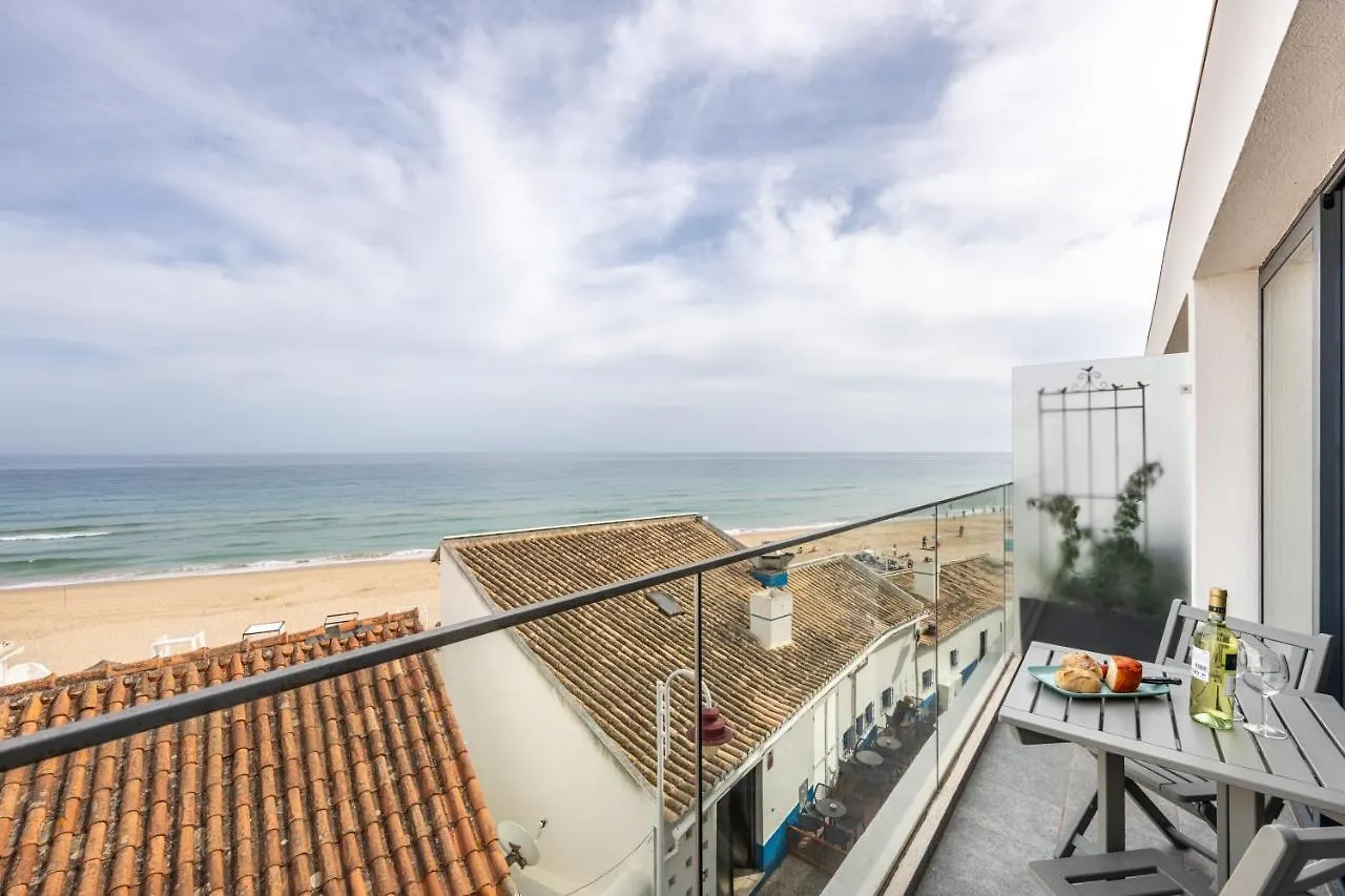 Frontline Seaview Apartment Budens 0*,